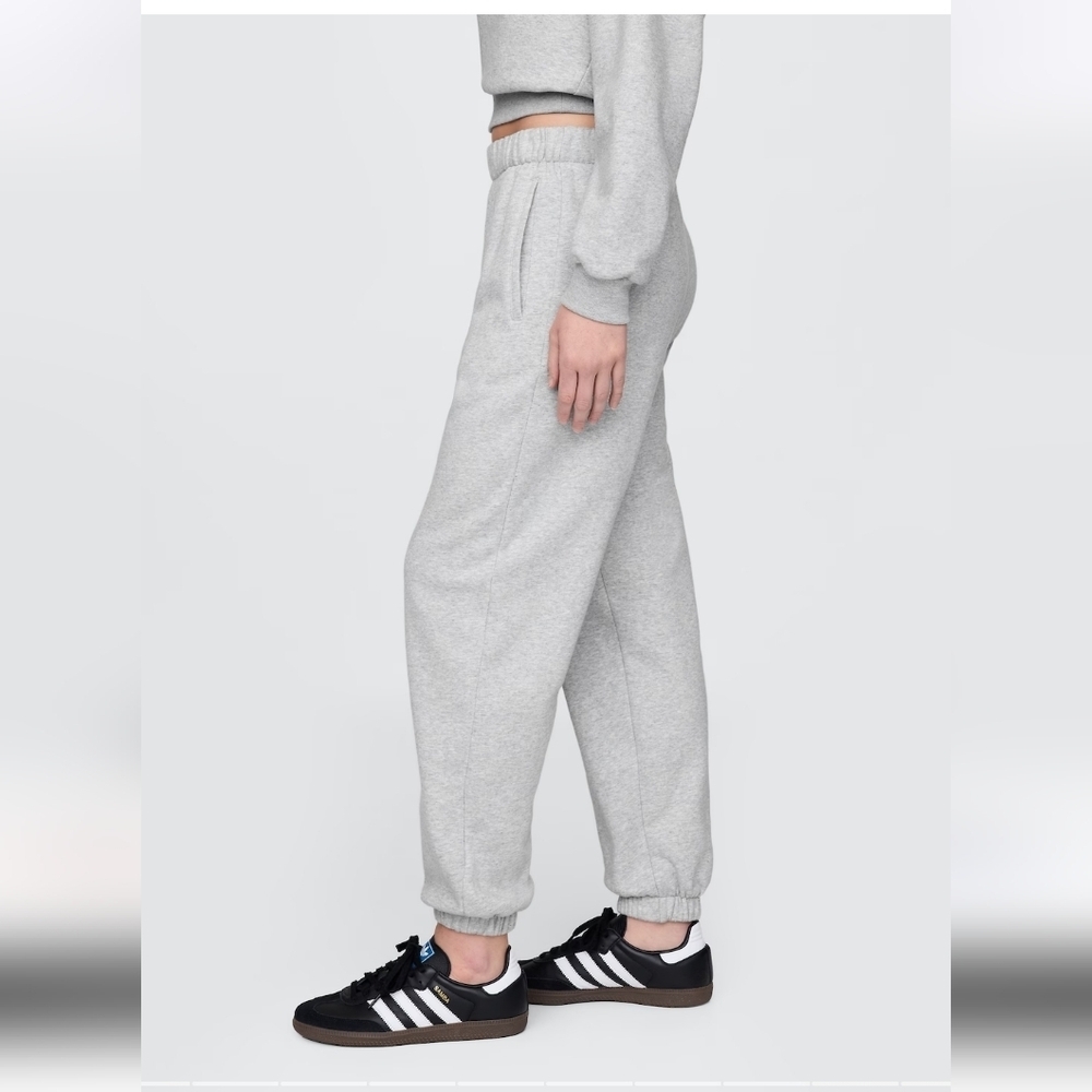 GAP Heather Gray Joggers High Rise VintageSoft Relaxed Joggers Sz: Petite XSmall